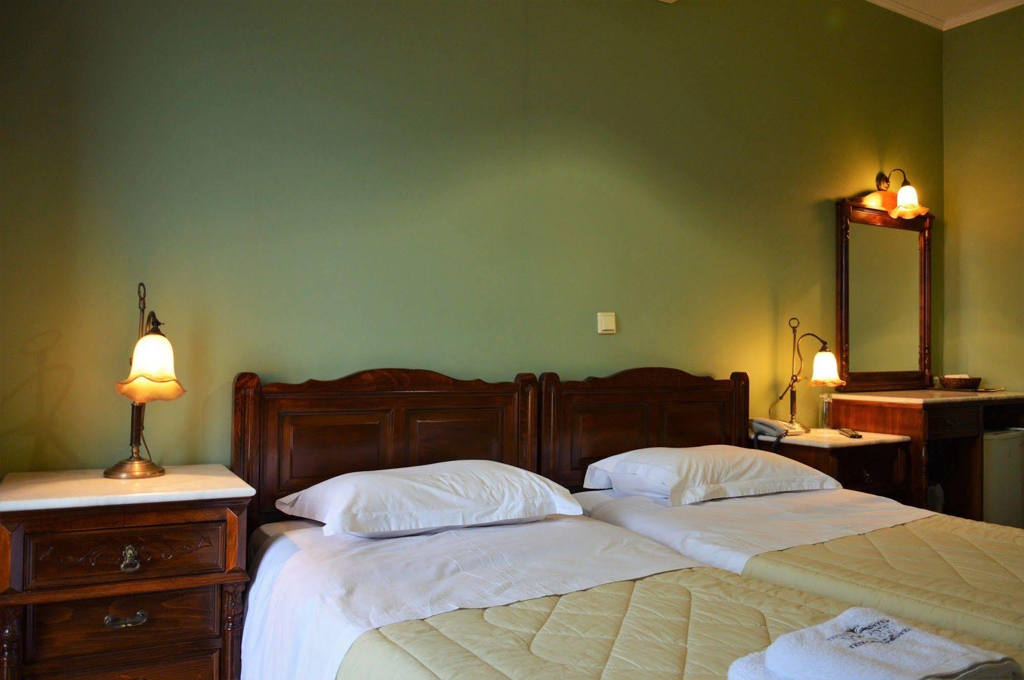 Ilion Hotel Нафпактос Экстерьер фото